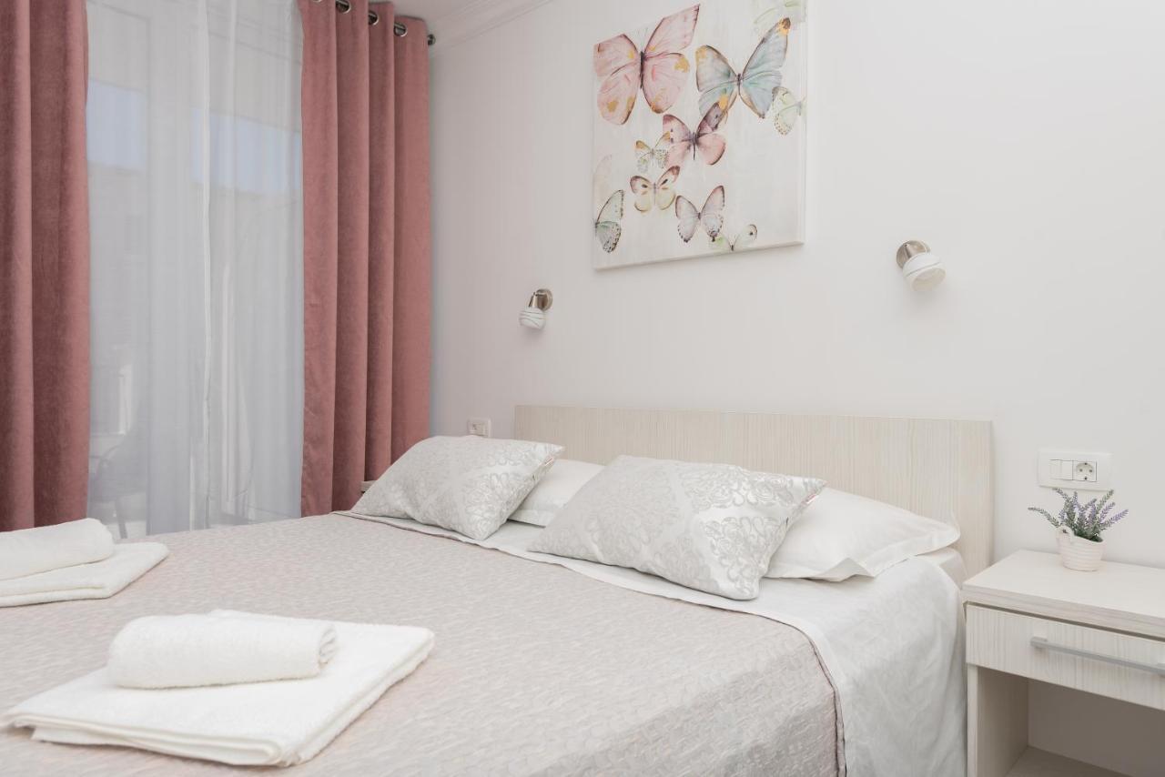 Apartments Petrusic Makarska Exterior photo